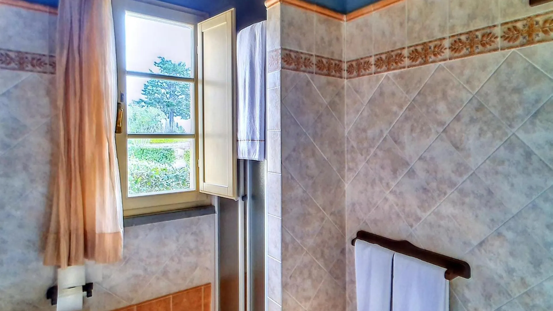 Attractive Apartment With Paid Sauna Monteverdi Marittimo