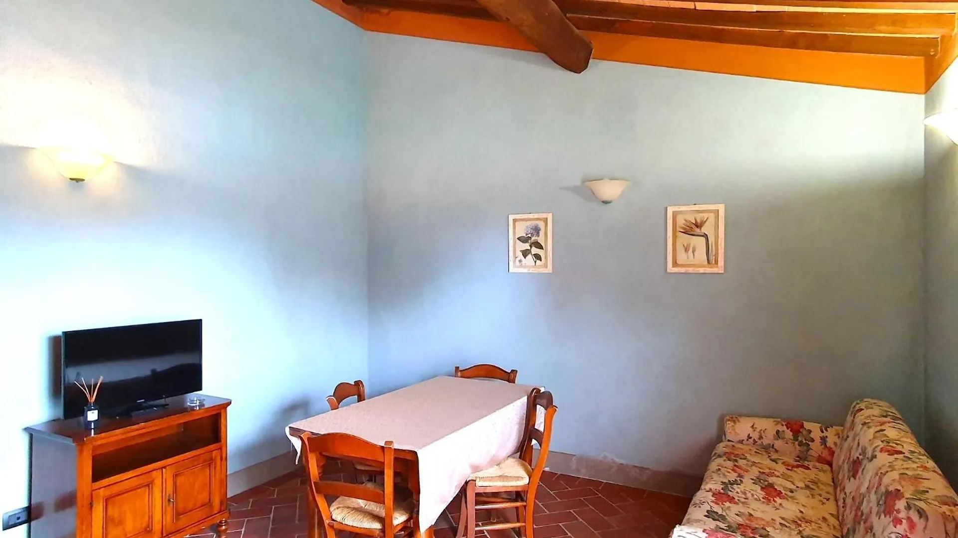 Attractive Apartment With Paid Sauna Monteverdi Marittimo Italy