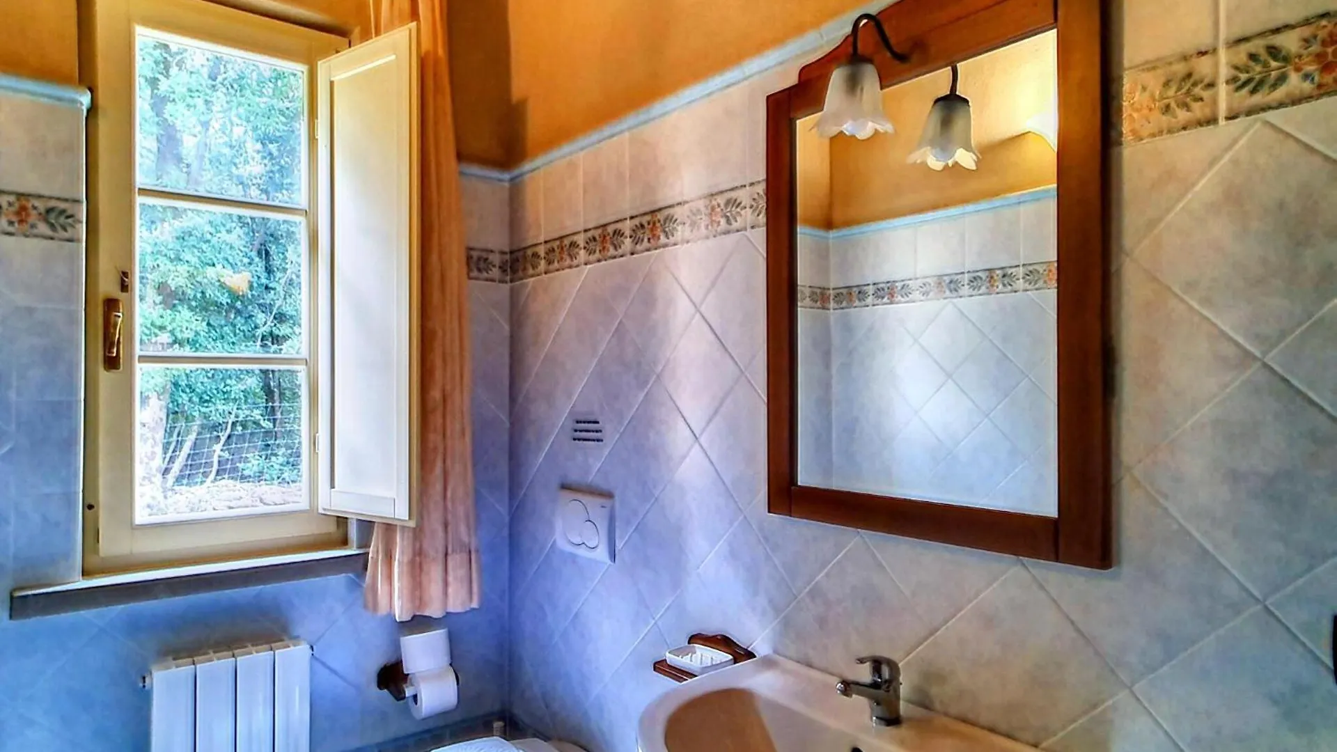 Attractive Apartment With Paid Sauna Monteverdi Marittimo Italy