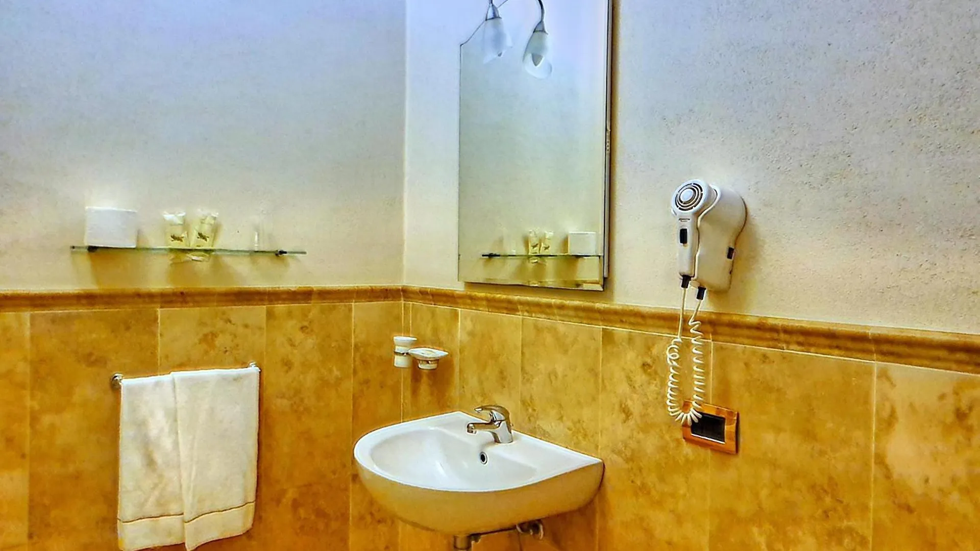 Attractive Apartment With Paid Sauna Monteverdi Marittimo 0*,